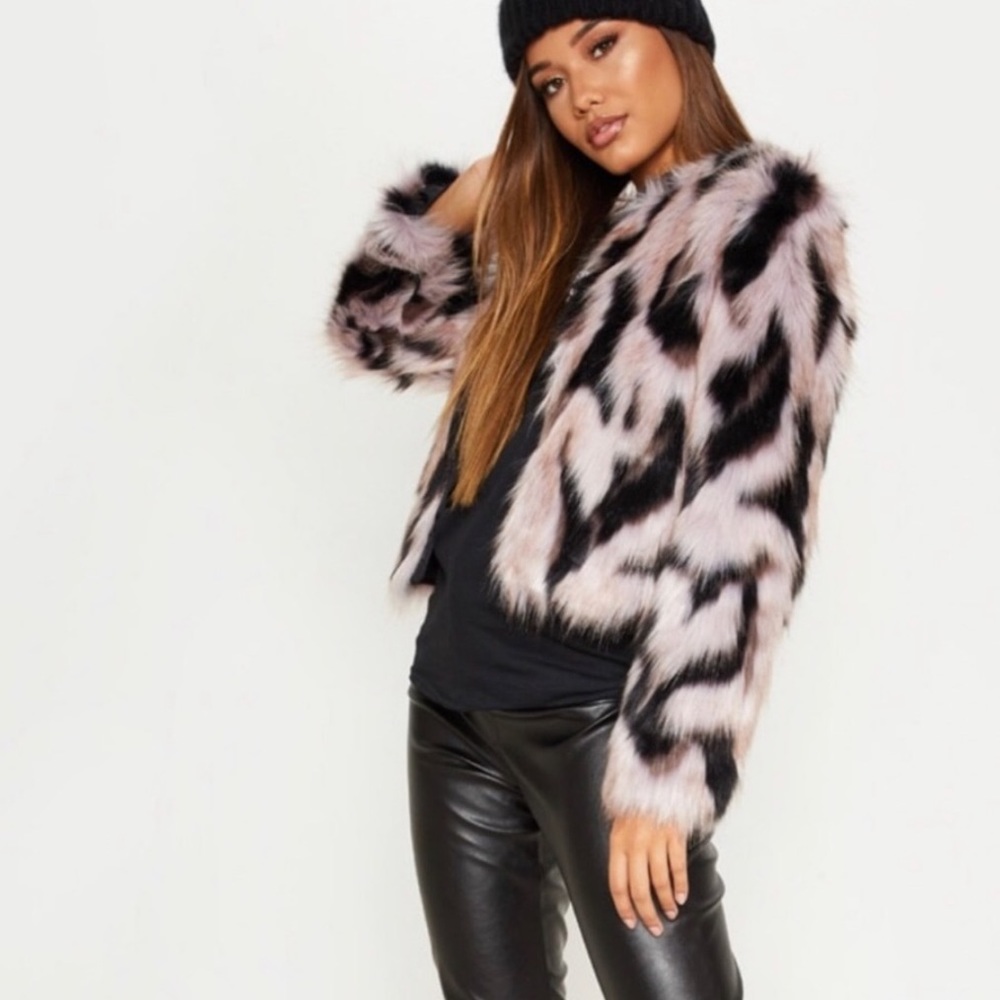 New with tags faux fur coat